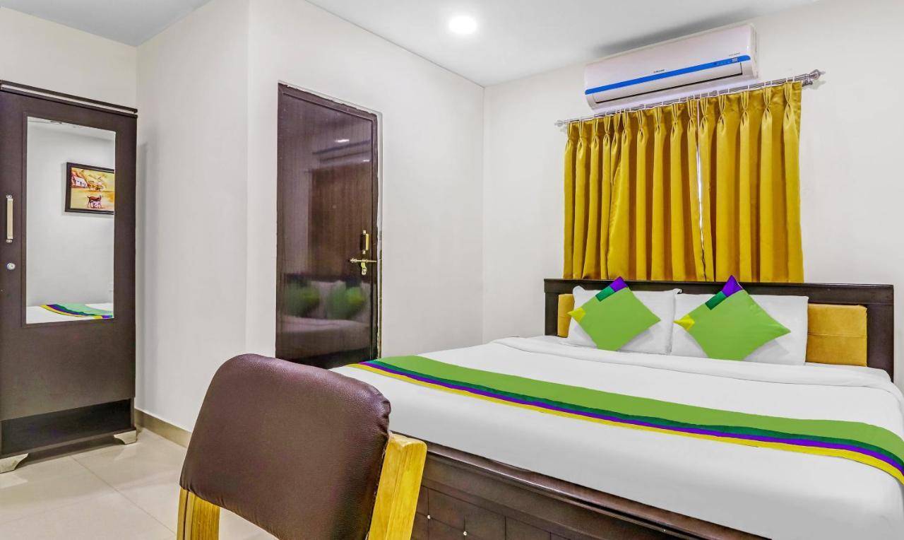 Itsy By Treebo - Royal Galaxy Kukatpally Hyderabad Exterior photo